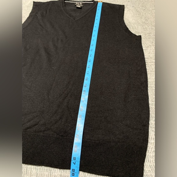 3/$20 JOS. A. BANK Classic Collection Black Sleeveless Sweater Vest Size Large - Picture 7 of 8